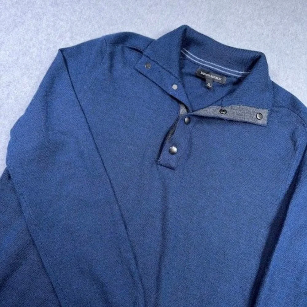 Banana Republic Snap Neck Long Sleeve Sweater Mens Medium Blue Knit Collared